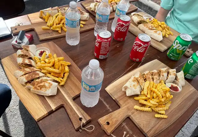 Mays alreem halal food truck 