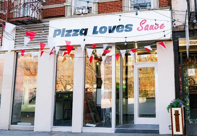Pizza Loves Sauce