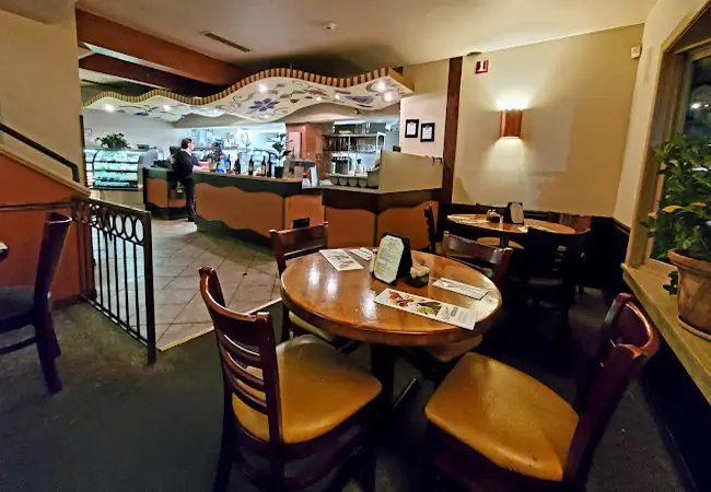 Aladdin'S Natural Eatery