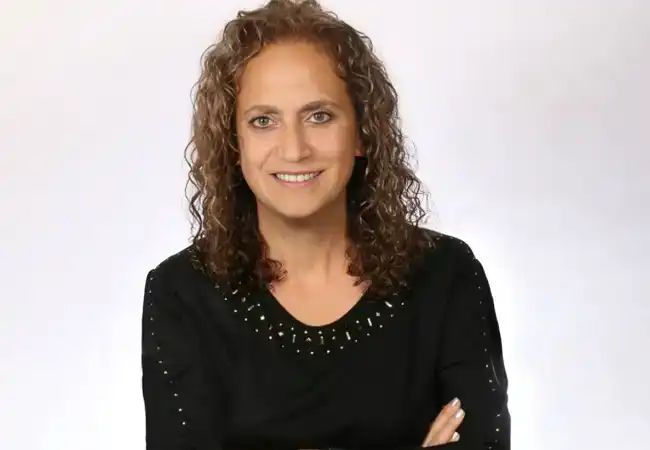 Dina Azzam