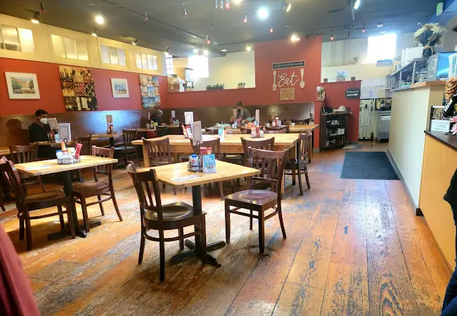 Cafe Arta & Pub At Third Place