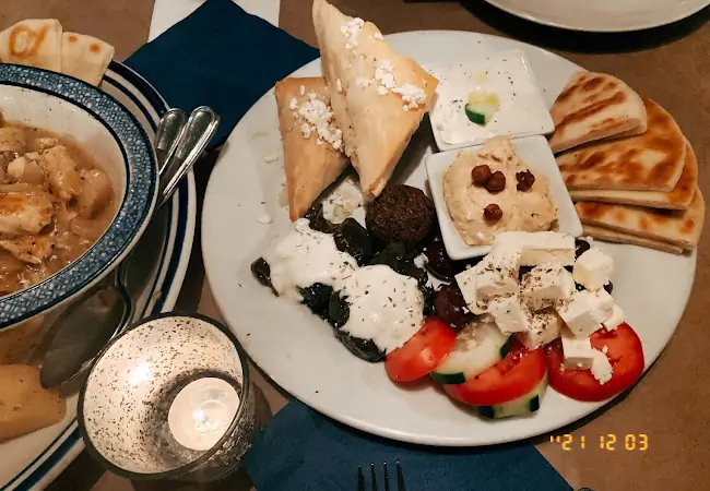 Yanni's Greek Restaurant