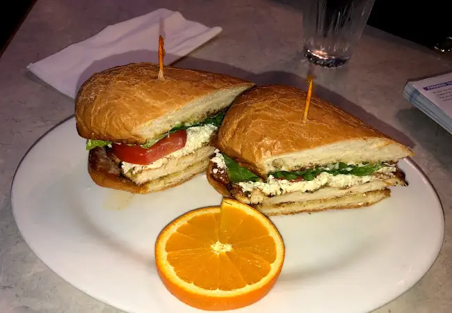 Five Columns Greek Restaurant