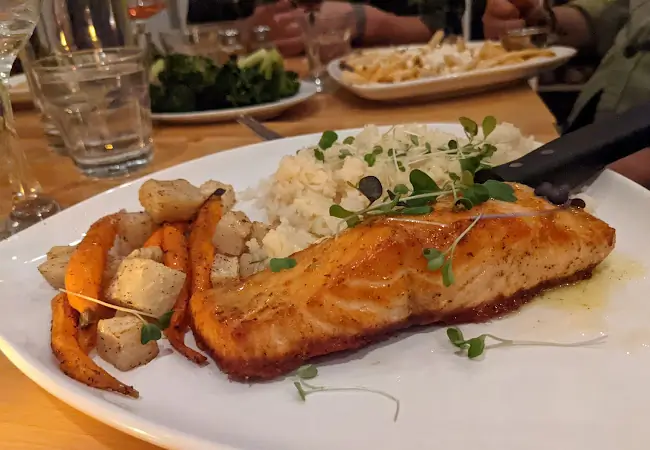 Avli Taverna