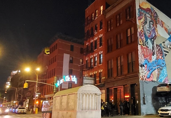 Big city of dreams - Tristan Eaton graffiti