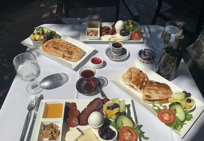 Cafe Divan